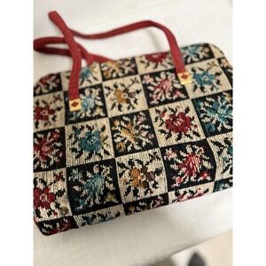 Vintage Tapestry Needlepoint Purse